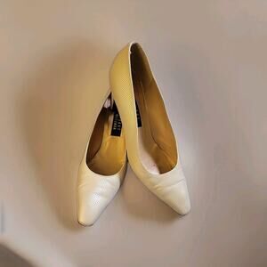 VTGStuart Weitzman Ossarah Bone Womens Pumps Heels Shoes Gold Tones 9.0 Narrow